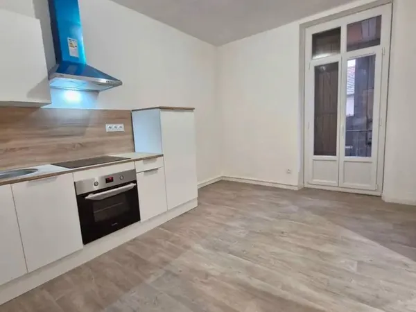 🔔 T2 avec balcon très bon état
