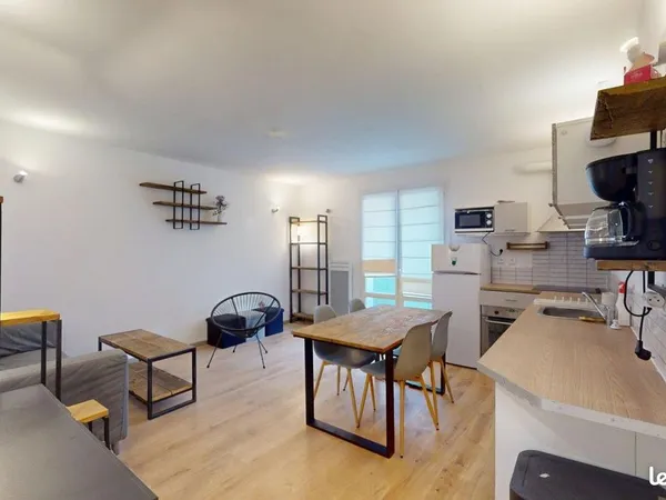 Chambre 3 pièces 46 m²