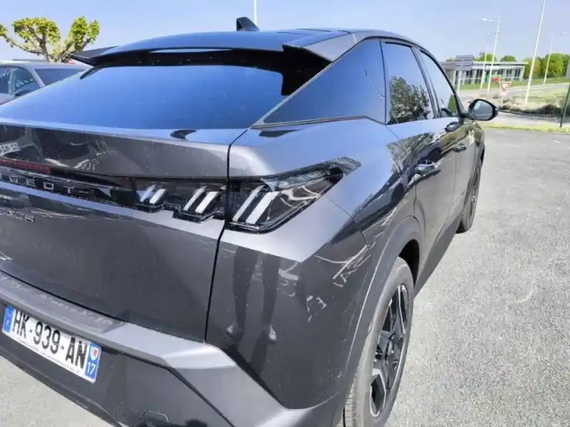 Peugeot 3008 electrique 210 ch 73 kwh — photo 17