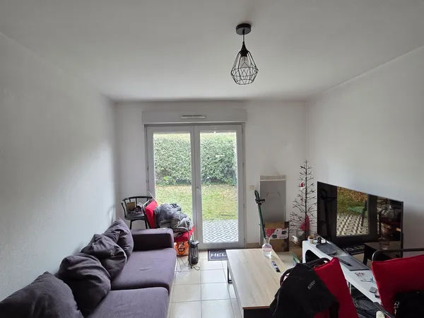Location d'un T2 non meublé situé sur la commune de Lescar