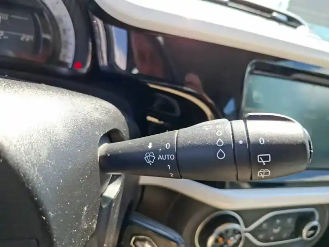 Renault Twingo iii achat intégral — photo 34