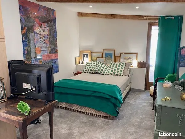 Studio équipé dans propriété sécurisée