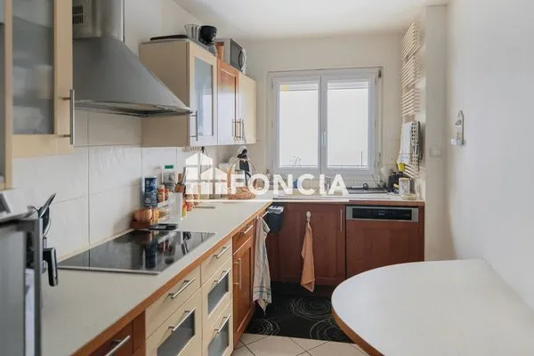 Appartement 4 pièces 77 m²