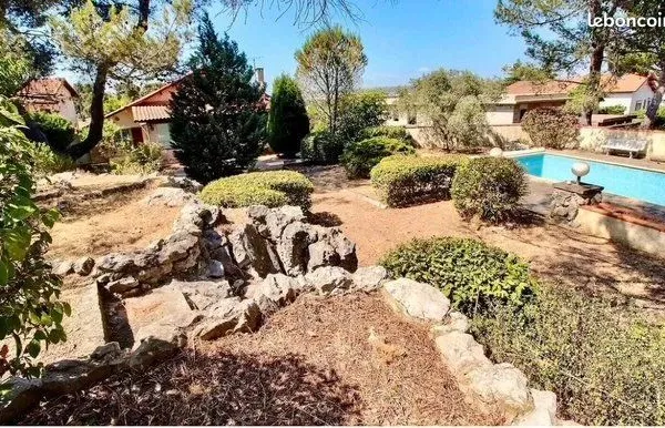 Villa 4 pièces 130 m²