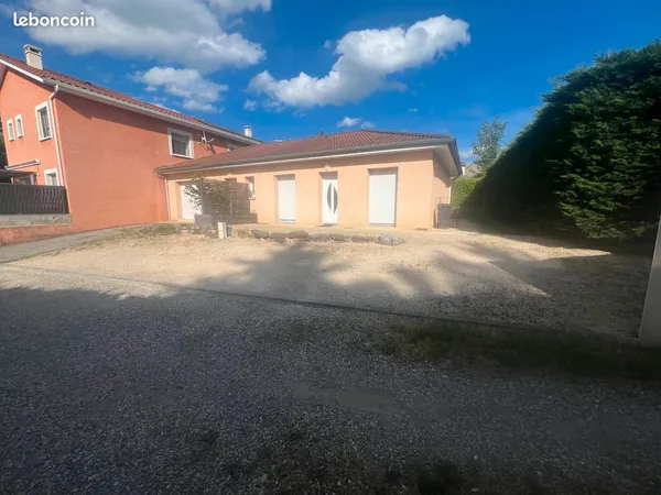 Appartement dans maison sur valencin