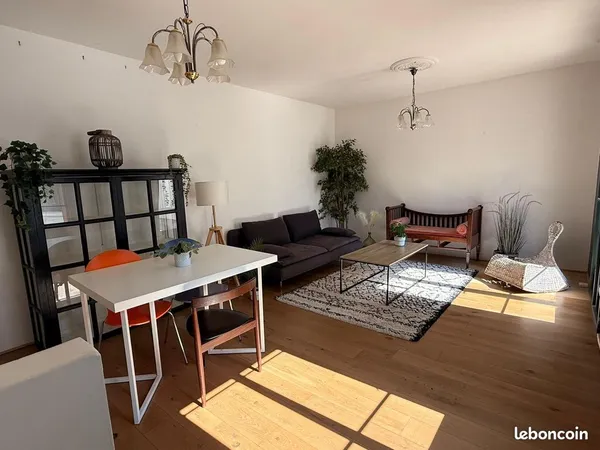 URGENT : belle affaire Maison climatisée entièrement rénovée superficie potentielle 130 m2