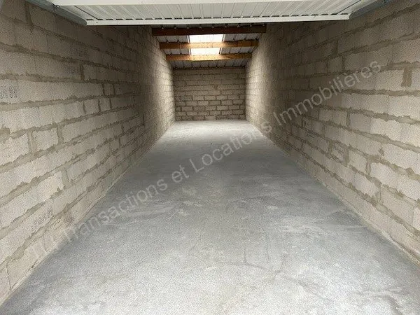 GRAND GARAGE