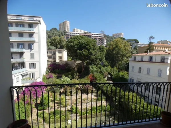 F2 meuble crs grandval ajaccio