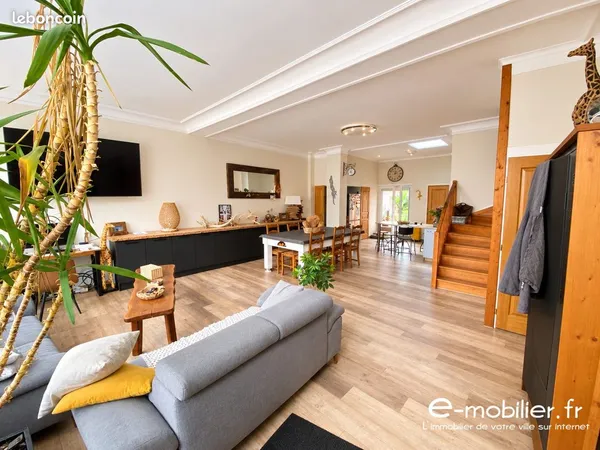 Maison 5 pièces 150 m²