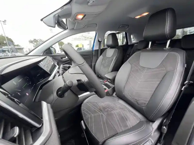 Opel Grandland hybrid 225 ch bva8 — photo 40