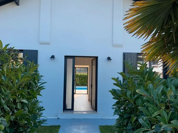 Maison 3 chambres avec dépendance entièrement rénovée