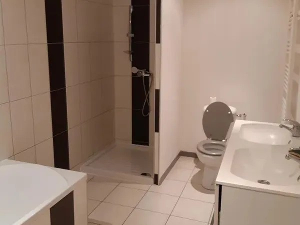 Appartement T2 LANGON - 75 m2 - 540 Euros TTC