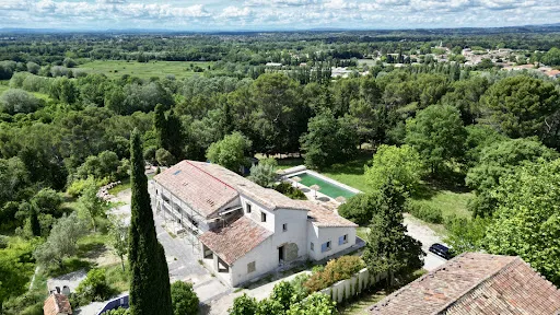 Maison 11 pièces 370 m²