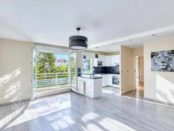 EXCLUSIVITE - Rhône - Lyon 8ème - Appartement 2 pièces, 48m2 + balcon, 14m2