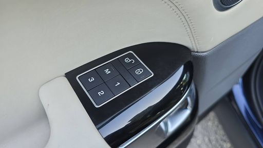 Land Rover Range Rover Sport 4.4 SDV8 339 BVA - Autobiography Dynamic – 2016 – 150438 km – Diesel – Boîte Automatique — photo 20