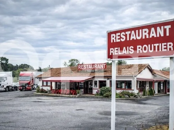 Fonds de commerce 700 m²
