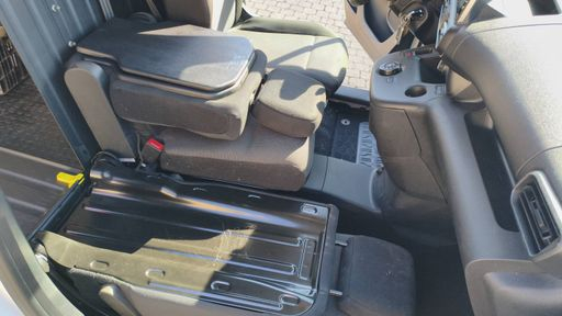 Peugeot Partner vu 1.5 BlueHDi 130 EAT8 - Asphalt – 2022 – 59823 km – Diesel – Boîte Automatique — photo 3
