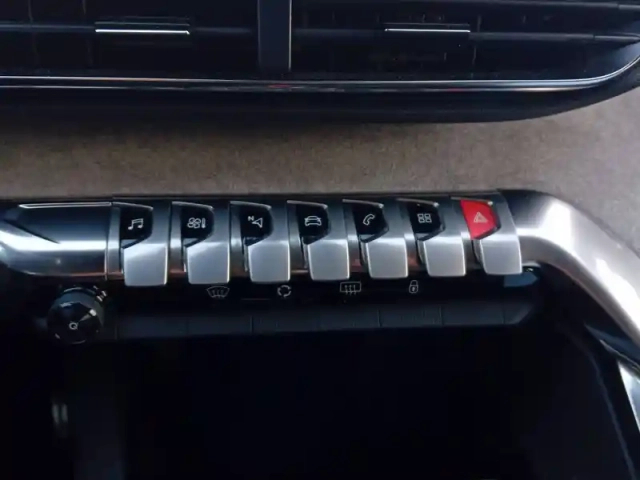 Peugeot 3008 puretech 130ch s&amp;s eat8 — photo 59