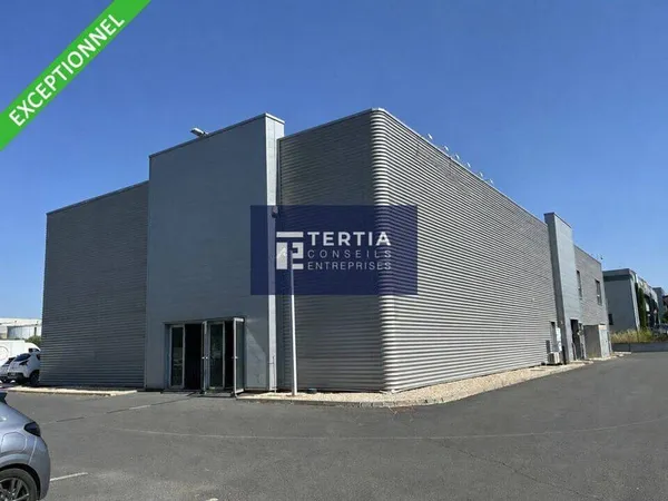 Local d'activité 795 m²