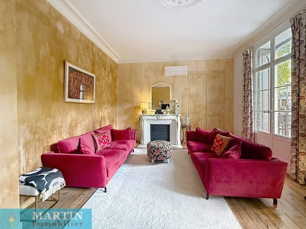 Magnifique Maison de Maître entièrement rénovée avec jardin