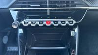 Peugeot 2008 1.2 100ch S&S Style — photo 30