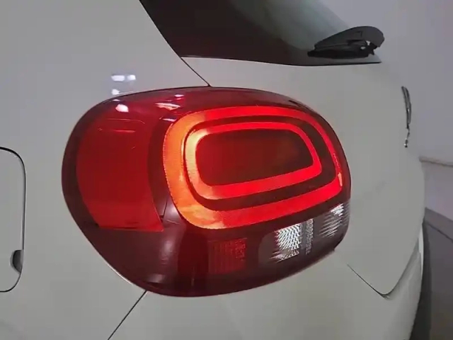 Citroën C3 puretech 83 s&amp;s bvm5 — photo 20