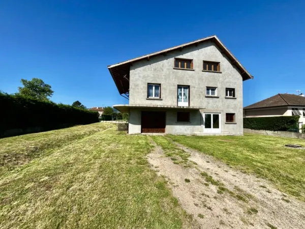 Maison 9 pièces 208 m²