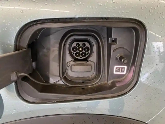Citroën C4 moteur électrique 136ch (100 kw) shine automatique — photo 11