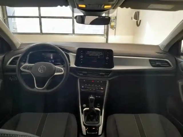 Volkswagen T-Roc 1.5 tsi evo2 150ch vw edition dsg7 — photo 11