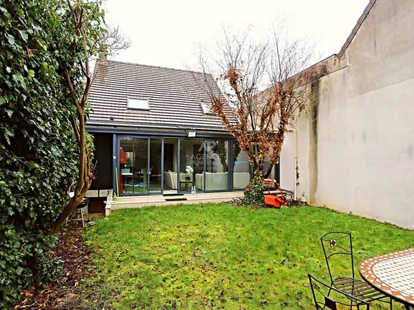 Maison Nanterre 5 pièce(s) 132 m2