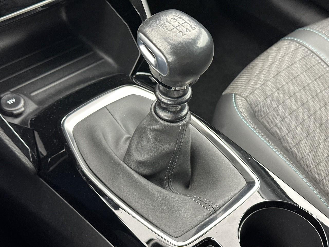 Peugeot 208 puretech 100 s&s bvm6 allure — photo 28