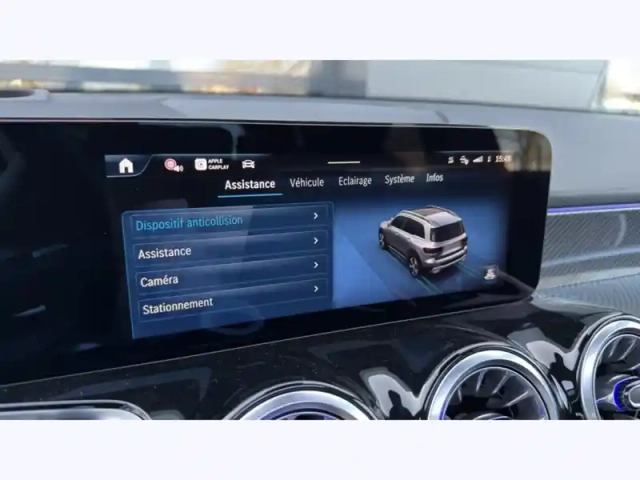 Mercedes Glb 200 d amg line — photo 12