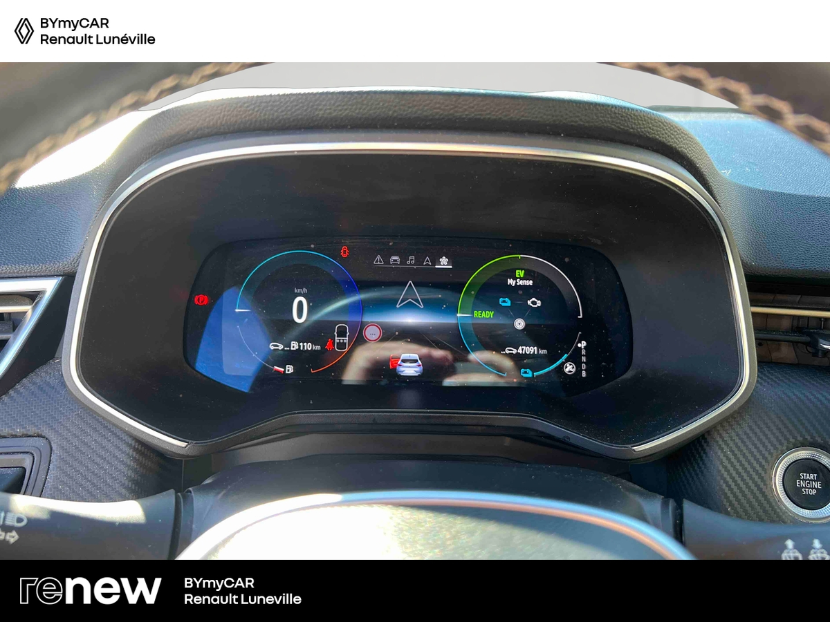 Renault Clio E-Tech full hybrid 145 — photo 16