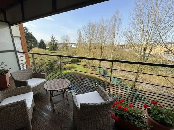 Appartement récent - T3 - plein centre de Joue Les Tours
