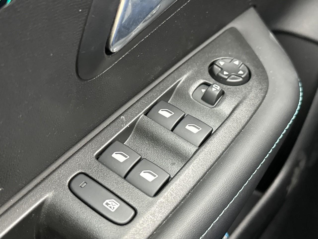 Peugeot 208 puretech 100 s&s bvm6 allure — photo 15