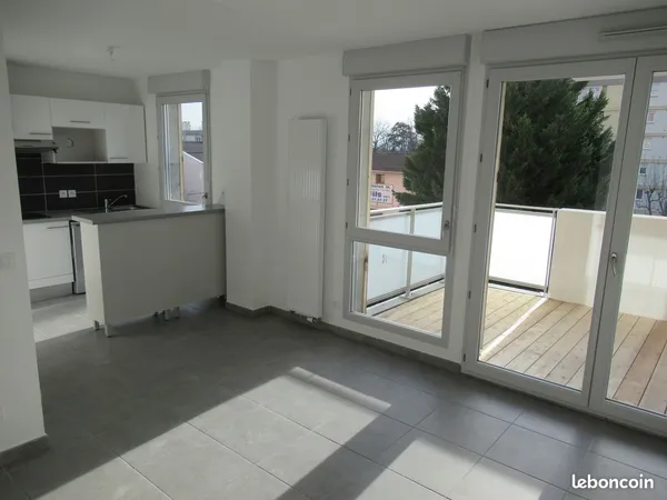 T2 avec loggia et parking
