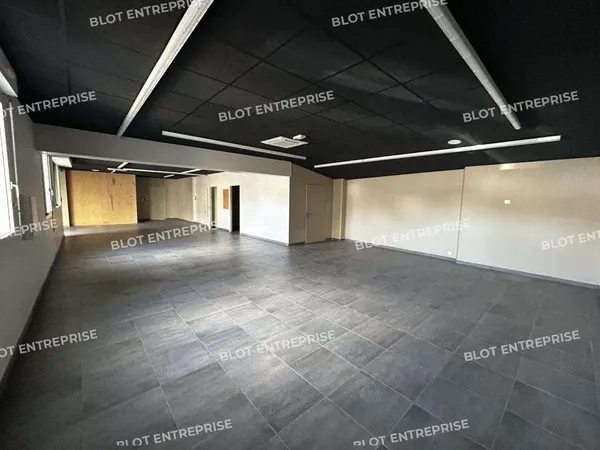 A louer bureaux indépendants de 192m² à Vertou