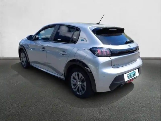 Peugeot 208 electrique 50 kwh 136ch — photo 7
