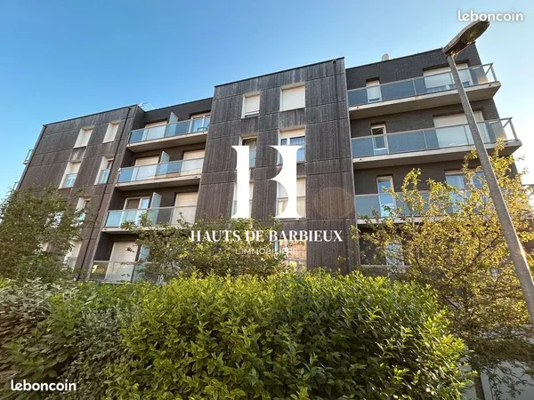 Studio 1 pièce 18 m²