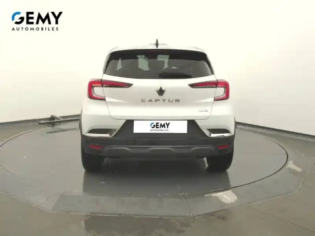 Renault Captur e-tech plug-in 160 — photo 5