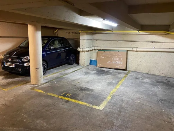 Parking 12 m²