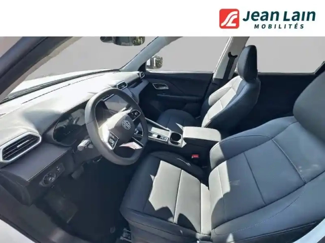 Mg Zs 1.5 l hybrid+ 197 ch — photo 11
