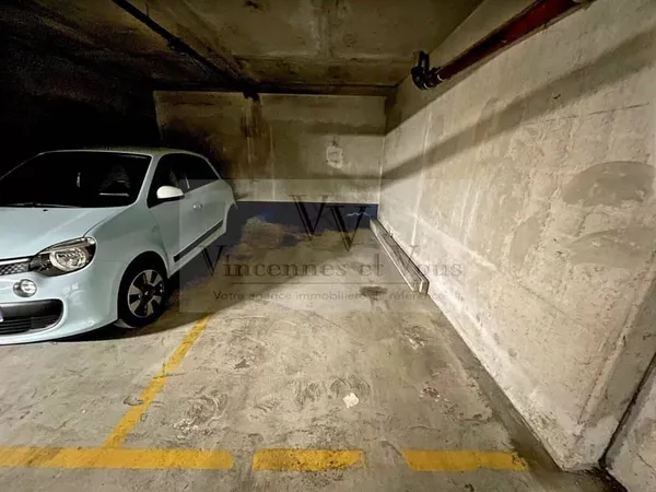 Parking 11 m²