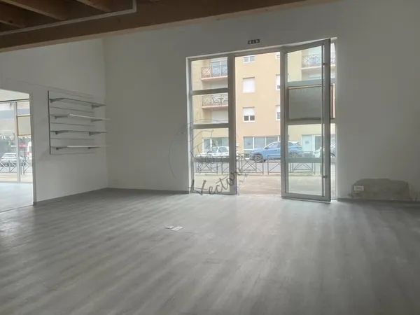 LOCAL COMMERCIAL à louer