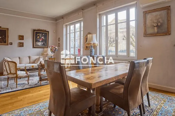Appartement 3 pièces 94 m²