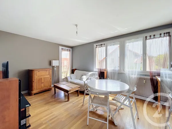 Appartement 4 pièces 76 m²