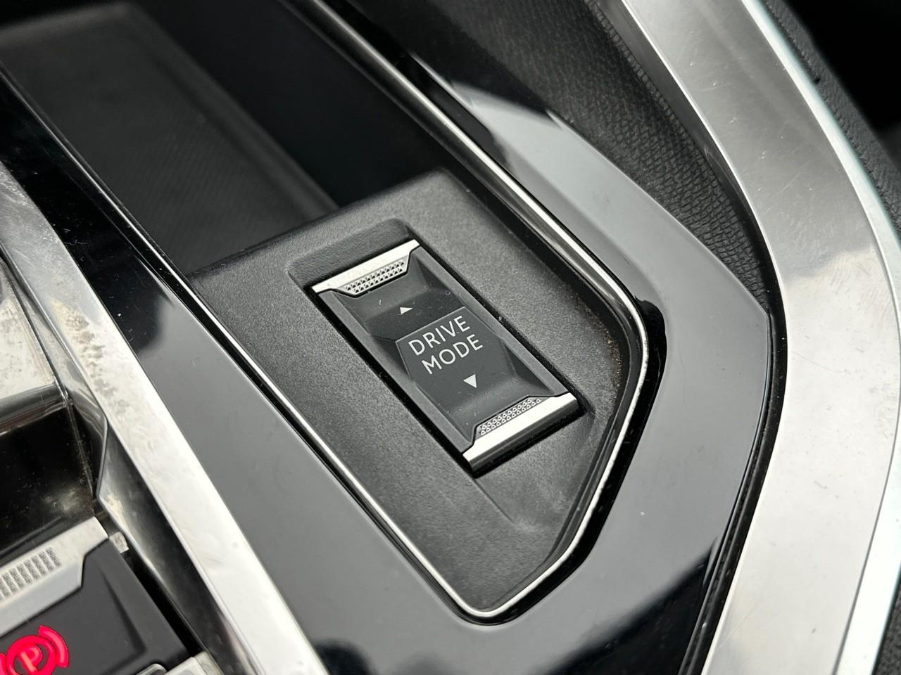 Peugeot 3008 puretech 130ch s&s eat8 active pack — photo 31