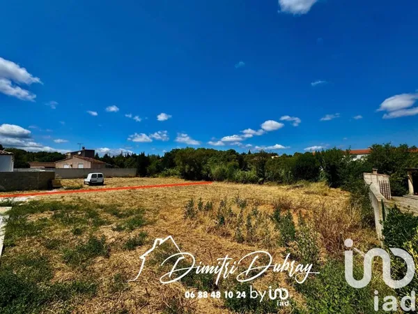 Terrain 652 m²