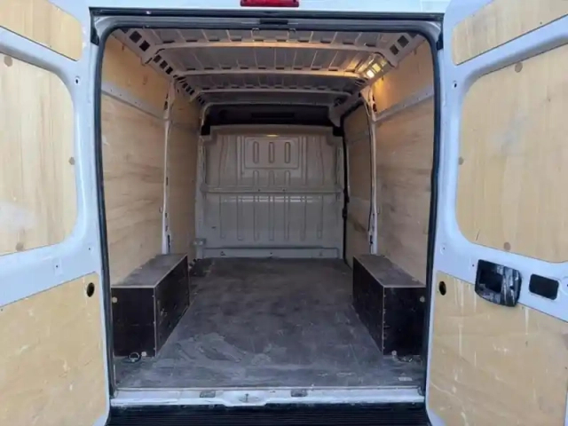 Peugeot Boxer fg 333 l2h2 2.2 bluehdi s&amp;s 140ch premium — photo 4