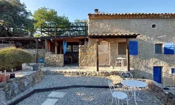 Maison en pierre